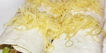 буррито с мясом и авокадо