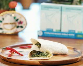 Диетический буррито с яйцом, шпинатом и грибами