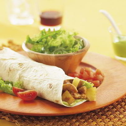 Мексиканская буррито с овощами, грибами и курицей