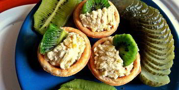 бутерброд килька, картошка, киви