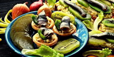 бутерброд килька, картошка, киви