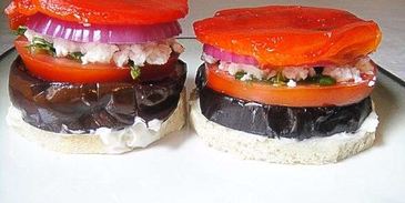 бутерброд с баклажанами