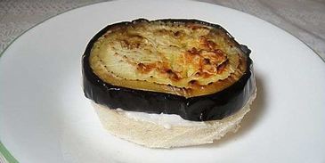 бутерброд с баклажанами