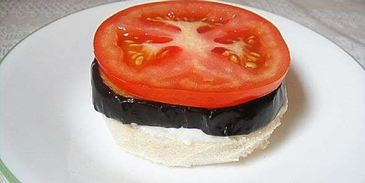 бутерброд с баклажанами