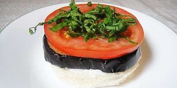 бутерброд с баклажанами