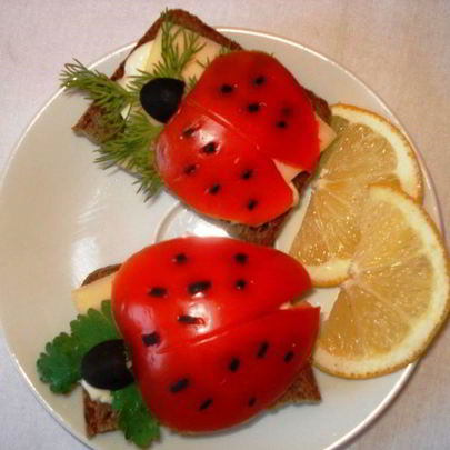 Бутерброды Божья коровка