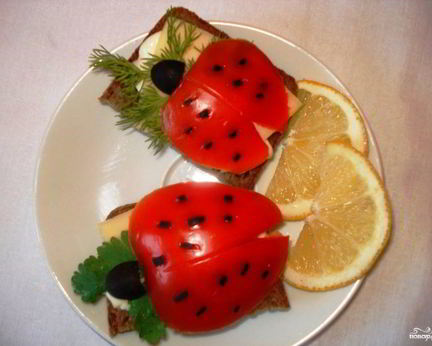 Бутерброды Божья коровка