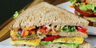 бутерброды на шпажках