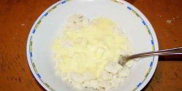 бутерброды с чесноком и сыром