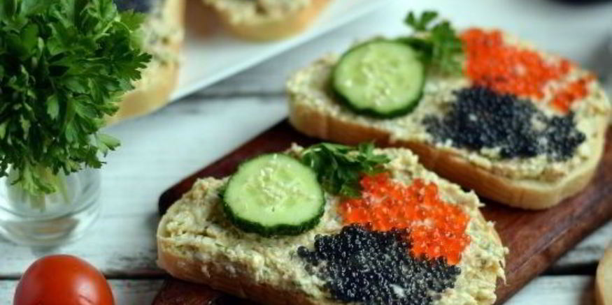 Рецепт бутербродов с тунцом и икрой