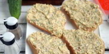 бутерброды с тунцом и икрой