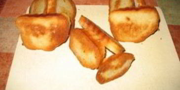 бутерброды с яйцом и чесноком