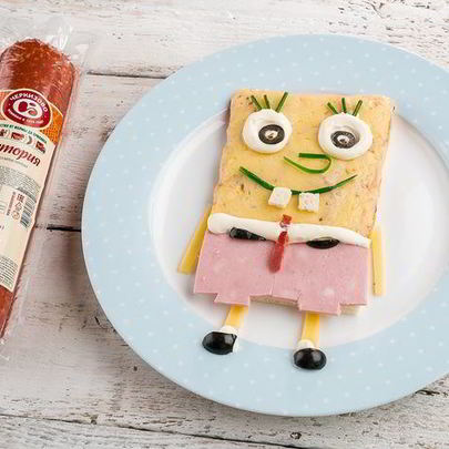 Горячие бутерброды с колбасой и сыром