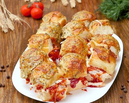 Горячие бутерброды с курицей