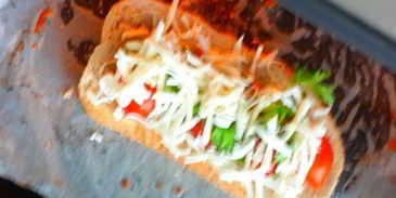 горячий бутерброд с помидорами