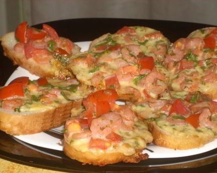 Пикантные запеченные бутерброды