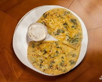 Азербайджанские чебуреки с зеленью