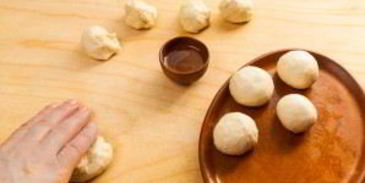 азербайджанские чебуреки с зеленью