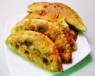 Чебуреки из заварного теста с добавлением водки