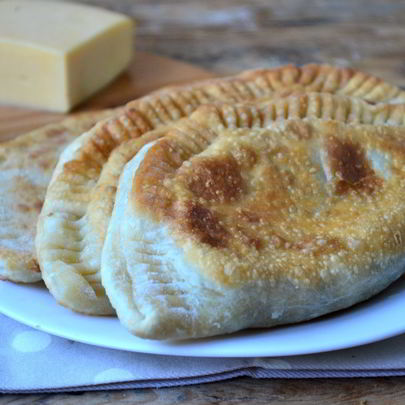 Чебуреки с грибами и сыром