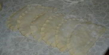 чебуреки с сочной начинкой