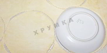 крымские чебуреки из слоеного теста