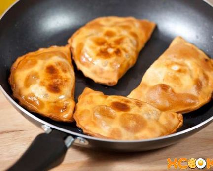 Мясные чебуреки