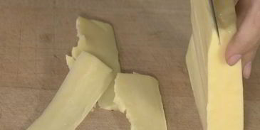 чизбургер с беконом и дижонским соусом