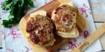 чизбургер во французском тосте