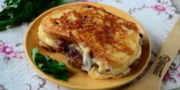 чизбургер во французском тосте