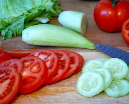 Домашние чизбургеры с солеными огурцами