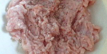 домашний чизбургер с соусом барбекю