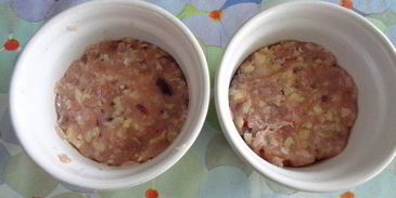 домашний чизбургер с соусом барбекю