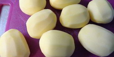 домашний чизбургер с соусом барбекю