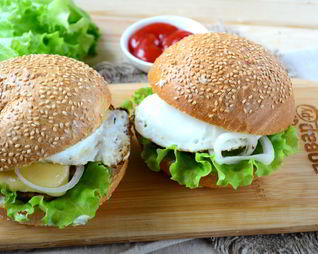 Завтрак в чизбургере