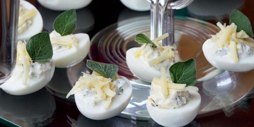 Рецепт фаршированных сыром с тархуном яйца цесарки