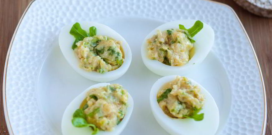 Рецепт фаршированных яиц с хреном