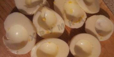 фаршированные яйца с килькой