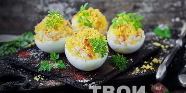 яйца, фаршированные кальмарами