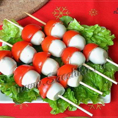 Яйца, фаршированные маслинами