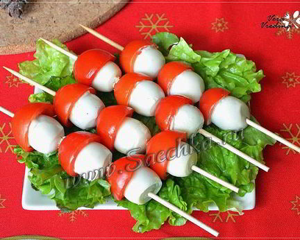 Яйца, фаршированные маслинами