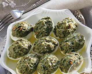 Яйца, фаршированные шпинатом
