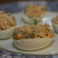 Рецепт Яиц, фаршированных сыром, каперсами и шнитт-луком