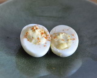 Яйца куриные фаршированные