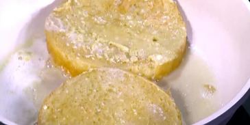 французские гренки с апельсином и ягодами