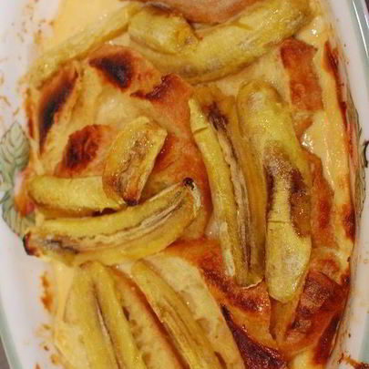 Французские гренки с бананами и карамельным соусом