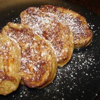 Французские гренки с яблочным пюре