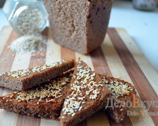 Гренки из черного хлеба с кунжутом