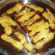 Рецепт Гренков из черного хлеба с сыром