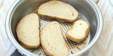 гренки с колбасой и картофелем